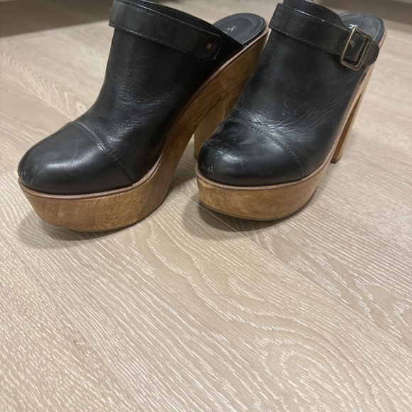 Urban outfitters high heel clogs - Picture 2 of 3
